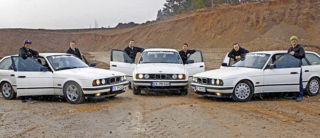 Sechs junge Mnner Petrolheads wollen ... der Allgu-Orient-Rallye beteiligen.   | Foto: Andorf