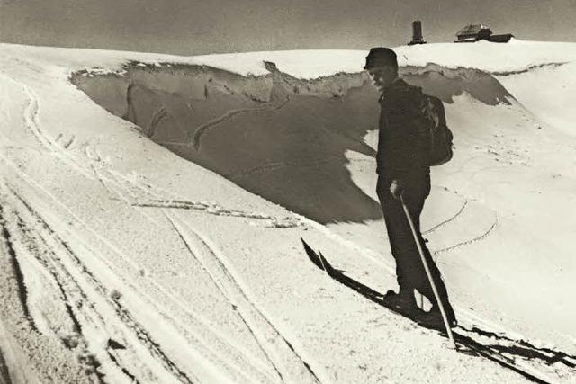 Mit Ski und Stock auf Zeitreise