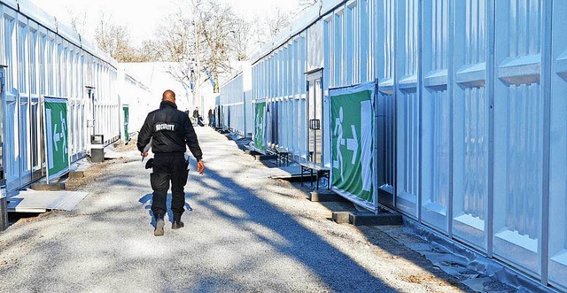 Flchtlingsunterkunft im Stuttgarter Reitstadion  | Foto: dpa