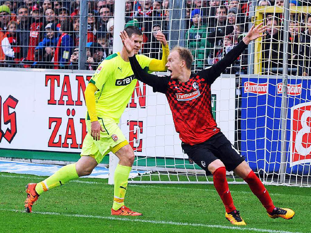 Nur vom Punkt getroffen: Der SC Freiburg spielt nicht sonderlich gut und schafft es deshalb nicht einen Punkt mitzunehmen.