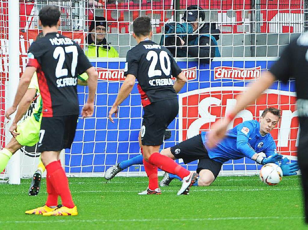 Nur vom Punkt getroffen: Der SC Freiburg spielt nicht sonderlich gut und schafft es deshalb nicht einen Punkt mitzunehmen.