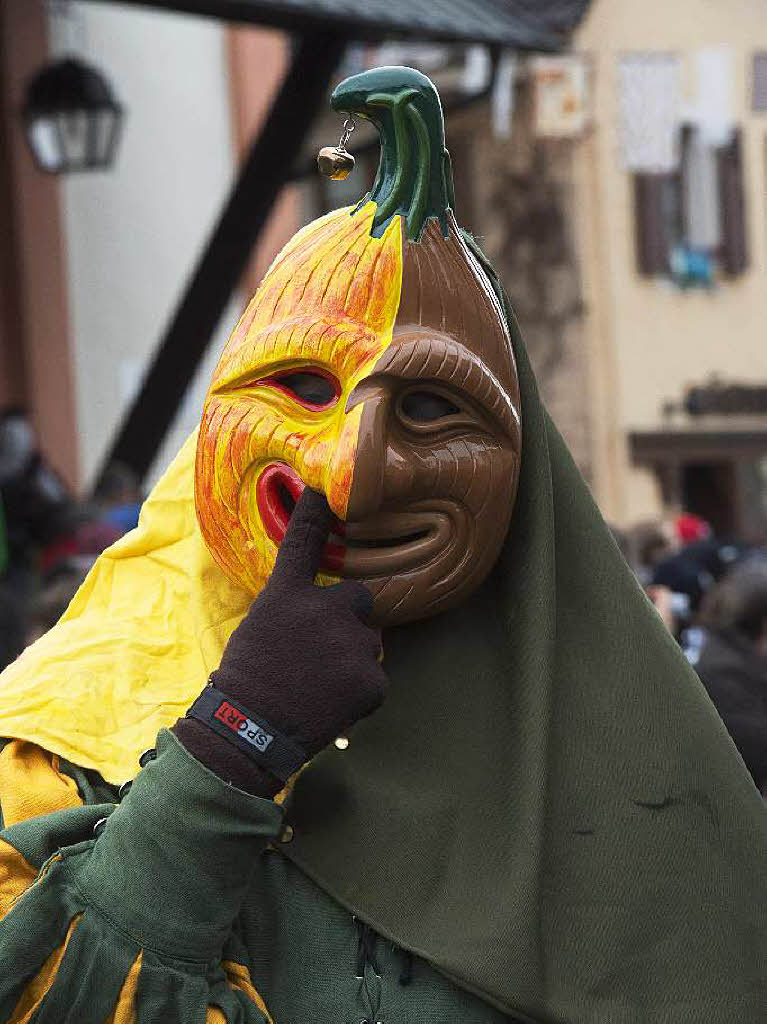 Schrg-buntes Finale der Fasnacht in Sulzburg.