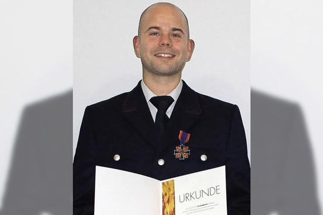 Andreas Palzer von der Feuerwehrabteilung Unterstadt erhielt das Feuerwehr-Ehrenkreuz
