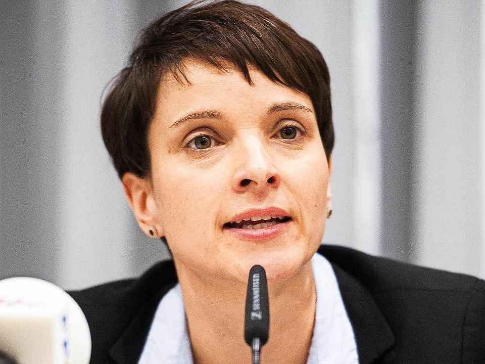 Frauke Petry, Bundesvorsitzende der AfD, kommt am 12. M�rz nach Breisach.  | Foto: dpa