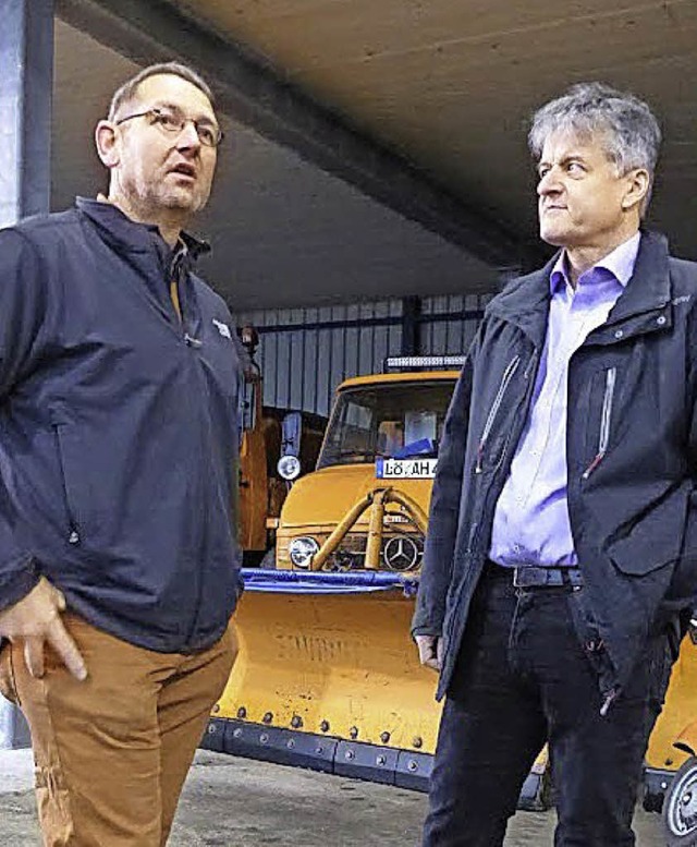 Werkhofleiter Gnther Schmittel (links)  mit Kandidat Gunther Braun.  | Foto: Robert Bergmann