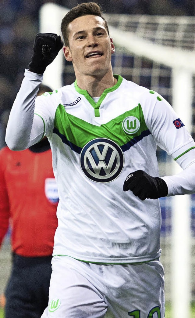 Sein Abend: Julian Draxler fhrte Wolfsburg zum Sieg in Gent.   | Foto: dpa