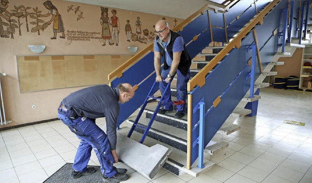 Die Arbeiten fr die Flchtlingsunterkunft laufen.   | Foto: Chr. Breithaupt