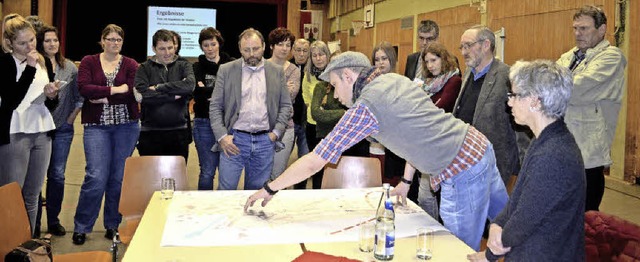 Bei der dritten Brgerversammlung zum ...ildmitte Stadtplaner Christian Sammel.  | Foto: Nikolaus Bayer