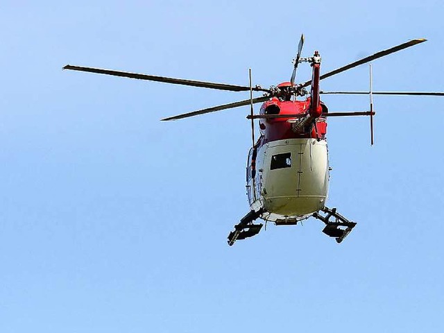 Mit einem Rettungshubschrauber musste ...Mdchen in die Klinik gebracht werden.  | Foto: Ingo Schneider