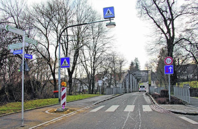 Freie Sicht am Zebrastreifen in der Ho...m auf der linken Seite wurde gefllt.   | Foto: Madlen Falke