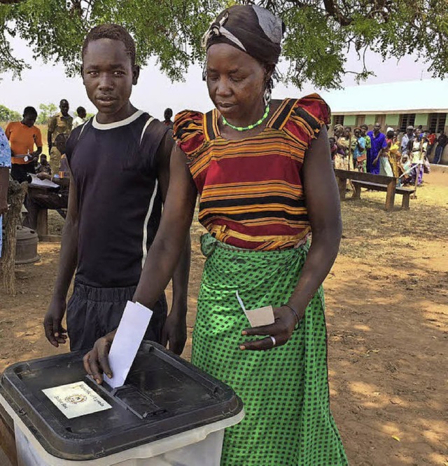 Stimmabgabe im Norden Ugandas   | Foto: SAURER
