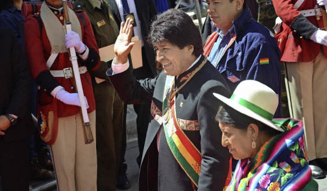 Ramponiertes Image: Evo Morales  bei d...hrigen Jubilum seiner Prsidentschaft  | Foto: dpa