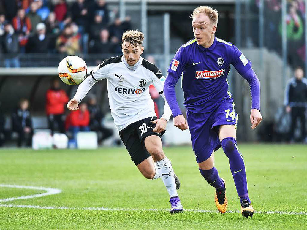 In der ersten Halbzeit gekmpft, im zweiten Durchgang mit Maximilian Philipp offensive Qualitt ausgespielt: Der Sportclub gewinnt in Sandhausen mit 2:0.