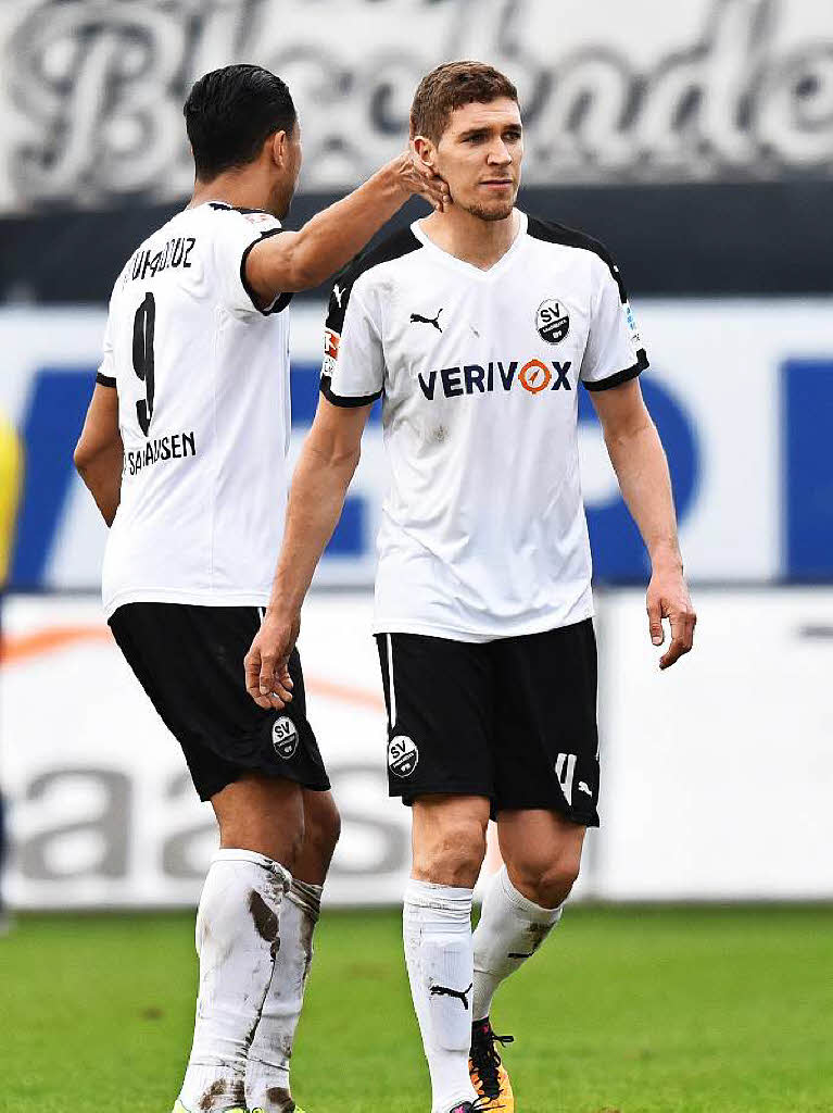 In der ersten Halbzeit gekmpft, im zweiten Durchgang mit Maximilian Philipp offensive Qualitt ausgespielt: Der Sportclub gewinnt in Sandhausen mit 2:0.