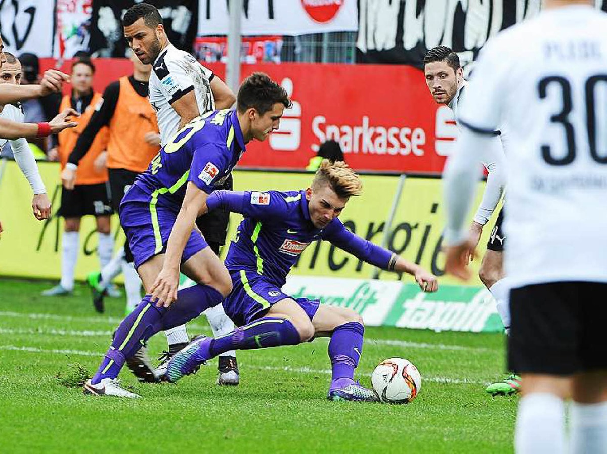 In der ersten Halbzeit gekmpft, im zweiten Durchgang mit Maximilian Philipp offensive Qualitt ausgespielt: Der Sportclub gewinnt in Sandhausen mit 2:0.