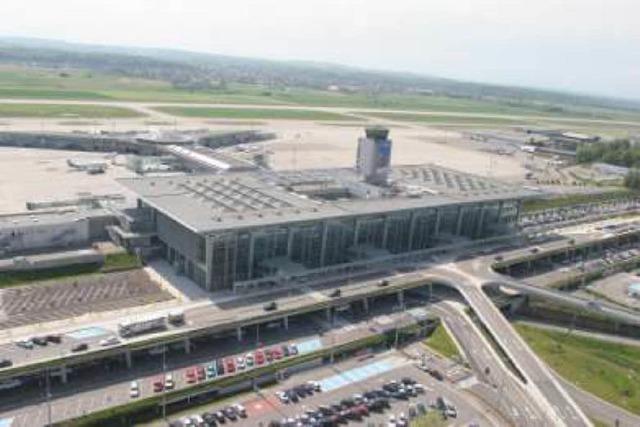 Flughafen Basel: Schon 40 Flüge gestrichen