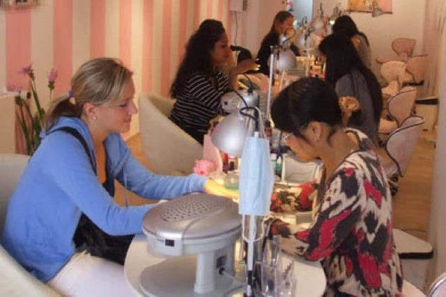 American Nails: Neues Nagelstudio in der Bertoldstrae