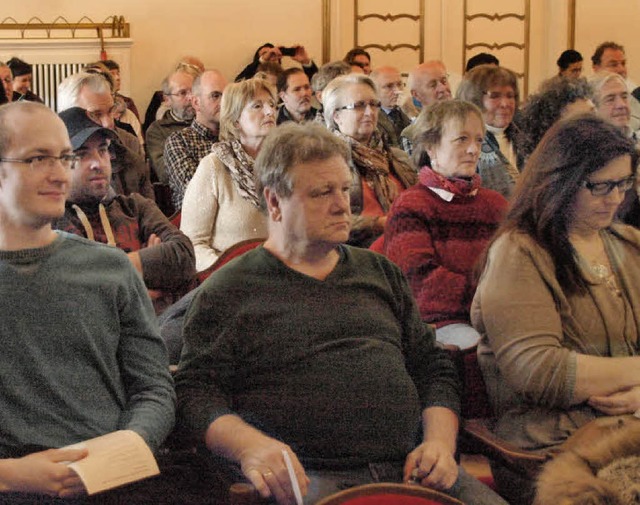 Volles Haus bei der Auftaktveranstaltung zu den Domfestspielen 2018 im Kursaal  | Foto: Karin Stckl-Steinebrunner