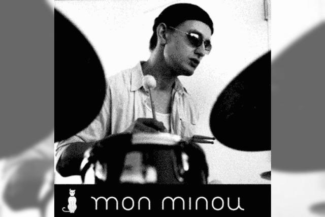 Mon Minou: Die Miez tanzt wieder