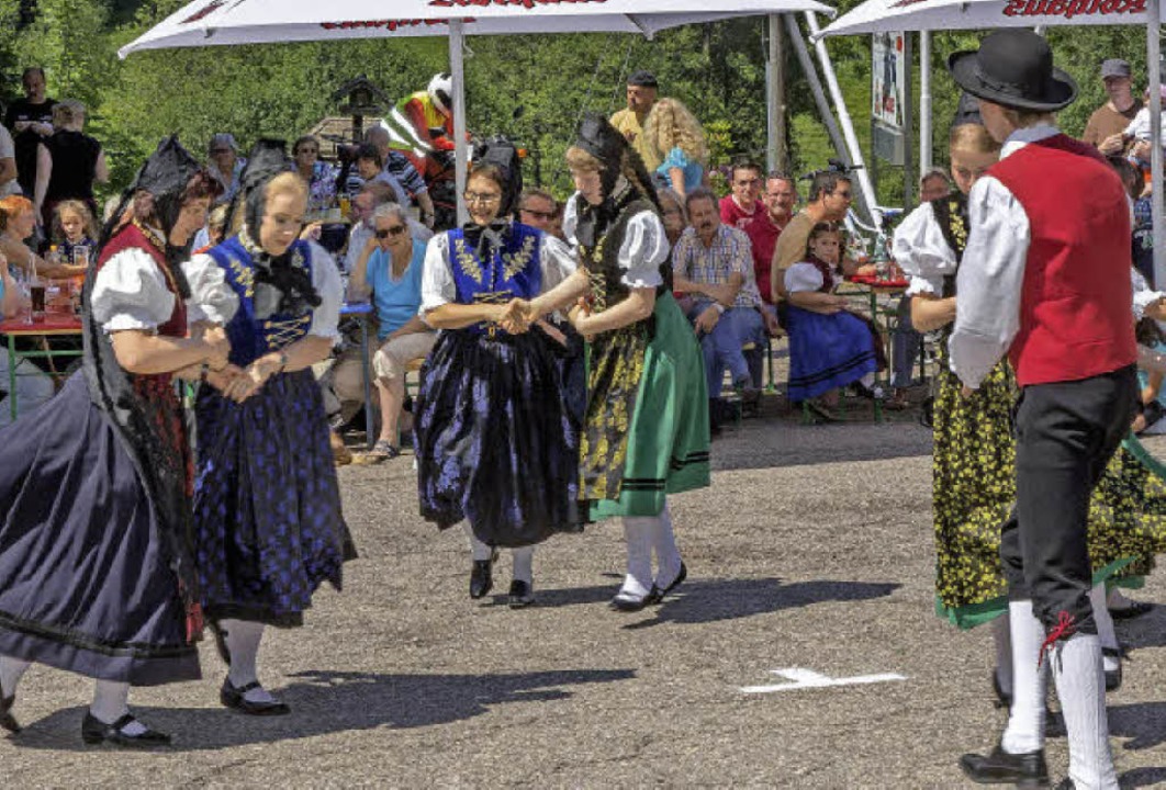 Mit der Schwarzwald Volkstanzgruppe Grafenhausen in Grafenhausen