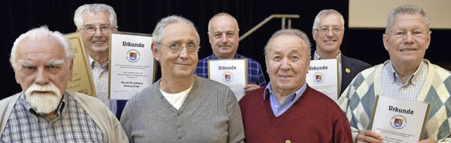 Geehrt wurden fr 50-jhrige Mitglieds...iefer, Franz Bhler und Karl Zeitler.   | Foto: Winfried Rothermel