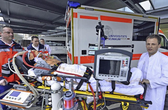 Das neue   Einsatzfahrzeug  am Notfall...eben bei Lungenversagen retten helfen.  | Foto: Michael Bamberger