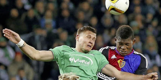 Wer ist am Ende obenauf &#8211;  Saint... (links) oder Basel mit Breel Embolo?   | Foto: DPA