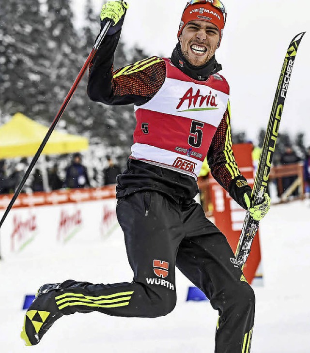 Johannes Rydzek freut sich ganz toll.   | Foto: dpa