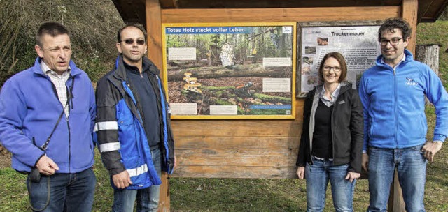 Einweihung der Totholz-Infotafel auf d...ich, Sandra Boser und  Andre Baumann.   | Foto: Olaf Michel