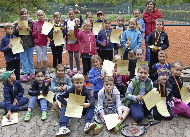 Zu Hchstleistungen angespornt: der Tennisnachwuchs   | Foto: zvg