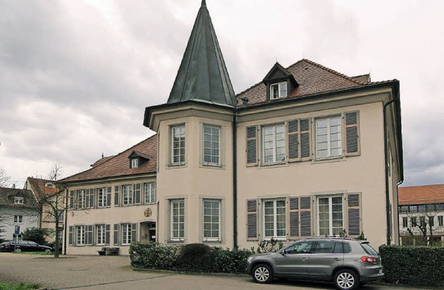 Das Rathaus in Oberrotweil soll saniert werden.   | Foto: Herbert Trogus