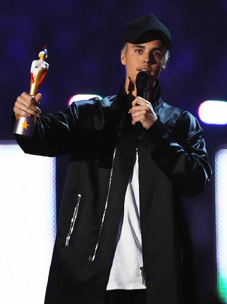 Justin Bieber bekommt den Preis als bester internationaler Knstler.