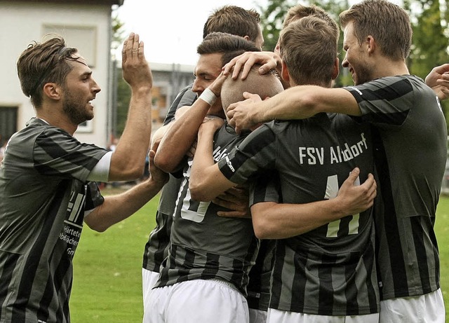 Der FSV Altdorf wrde am Sonntag nur a... im Kampf gegen den Abstieg bejubeln.   | Foto:  Alexandra Buss