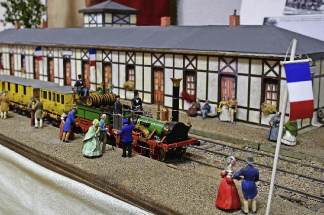 Im Maison du Patrimoine steht das Modell des ersten Bahnhofs von Saint-Louis.   | Foto: Annette Mahro