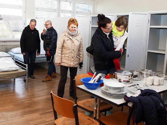 Einen Blick in die knftige Flchtling...n und Brger aus Dundenheim geworfen.   | Foto: Heidi Fssel