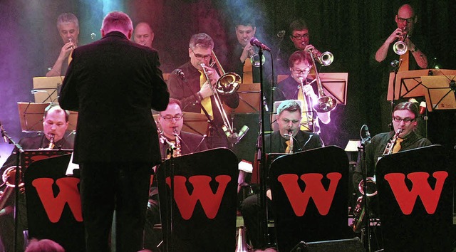 W wie &#8222;s&#8217;wonderful&#8220;: Konzert der Bigband W im Schlachthoft   | Foto: Knstle