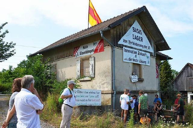 Brgerinitiative kndigt Widerstand bei Rumung des Auggener Bahnwrterhuschens an