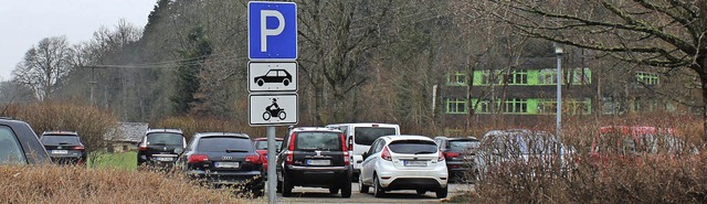 Auf diesem Parkplatz in der Schulstra... knnten einmal Wohncontainer stehen.   | Foto: Erich Krieger