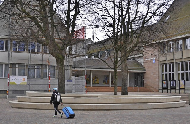 Der neugestaltete Dorfplatz in Riehens Zentrum   | Foto: Gramespacher