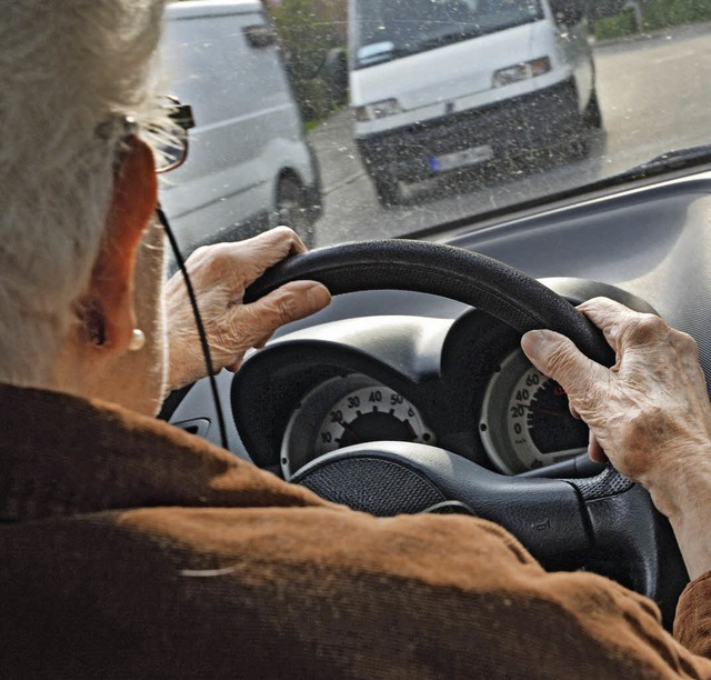 Ein heikles Thema: Autofahren im Alter  | Foto: dpa