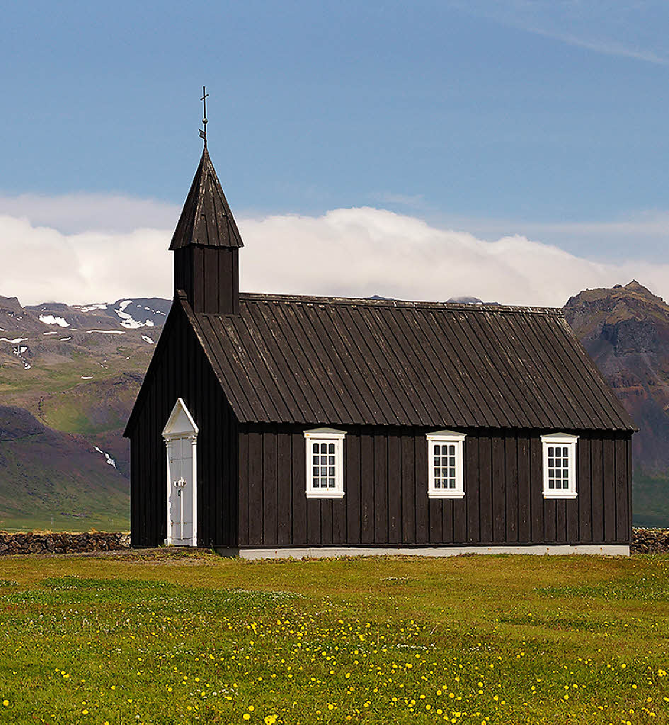 FLUCHTPUNKT Schwarze Kirche, weißer Strand Reise Badische Zeitung