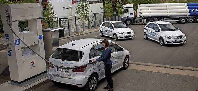 Raritt: Wasserstofftankstelle   | Foto: daimler