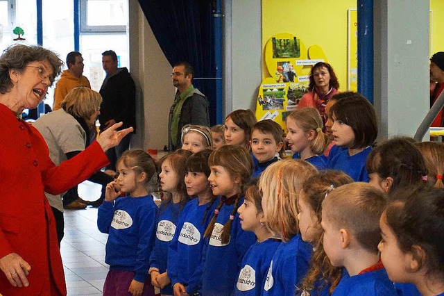 Der Grundschulchor der Julius-Leber-Schule erffnete das Schulfest.  | Foto: Julius Wilhelm Steckmeister