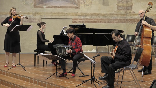 Das Stuttgarter Ensemble &#8222;Tango ...zert in der Mllheimer Martinskirche.   | Foto: Dorothee Philipp