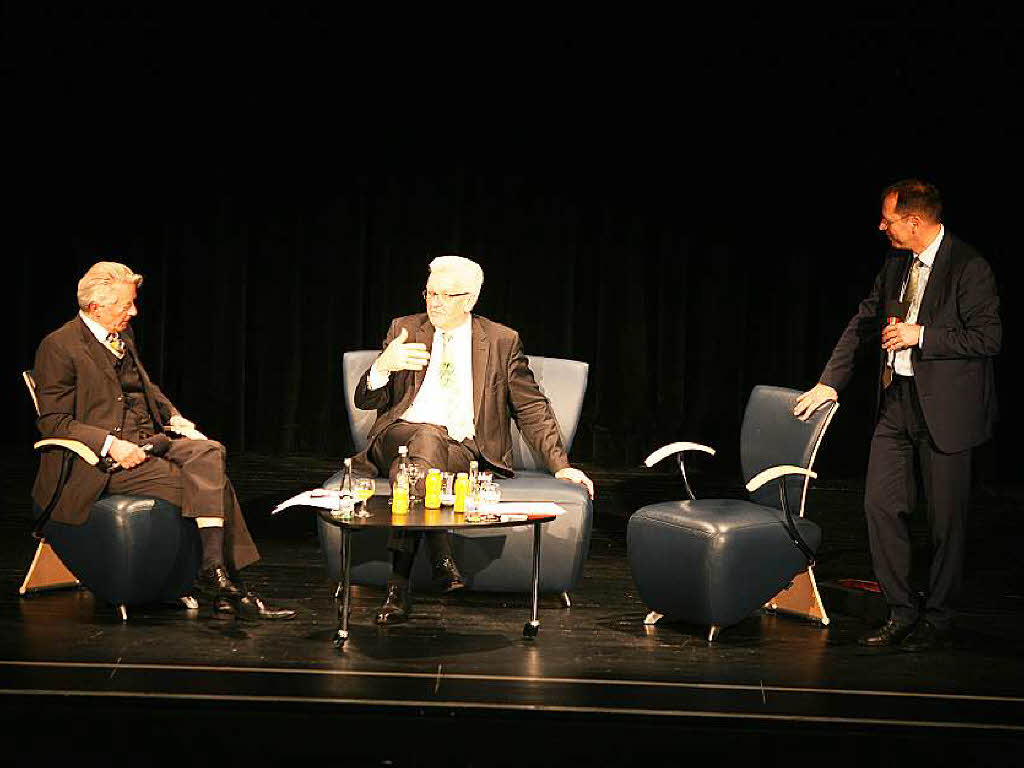 Winfried Kretschmann antwortete auf die Fragen der BZ-Redakteure Stefan Hupka und Thomas Fricker. Auerdem konnten Gste Fragen an den Ministerprsidenten stellen.