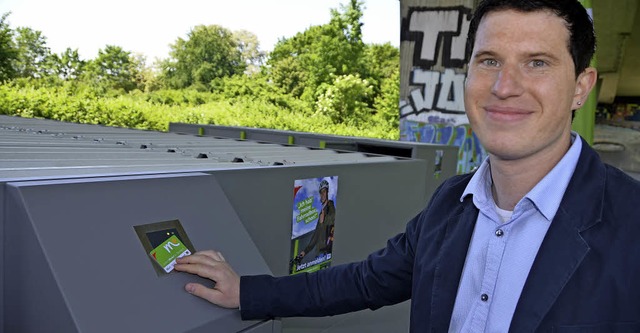 Fabian Feigenbaum von der Stadtverwalt...zt die Technischen Betrieb zustndig.   | Foto: Ralf Burgmaier