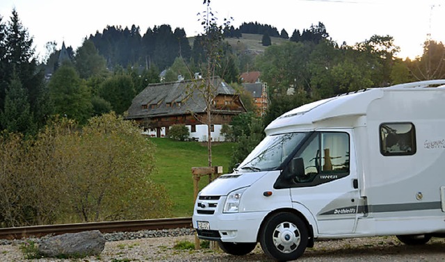 Wohnmobile erhalten einen Stellplatz in Feldberg.   | Foto: Ralf Morys