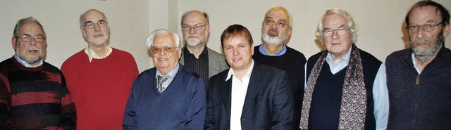 Der wiedergewhlte Vorstand des Verein...itzer Detlef Mller und Siegmar Diehl.  | Foto: Rolf Reimann