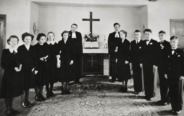 Vor 65 Jahren: Holde Schwenk (Dritte v... Kirchenraum in der Dorfstrae statt.   | Foto: privat