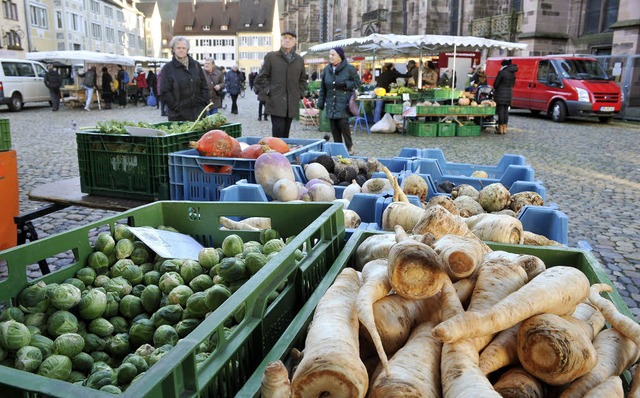 Regional erzeugte Lebensmittel gibt es...auf der Nordseite des Mnstermarktes.   | Foto: Thomas Kunz